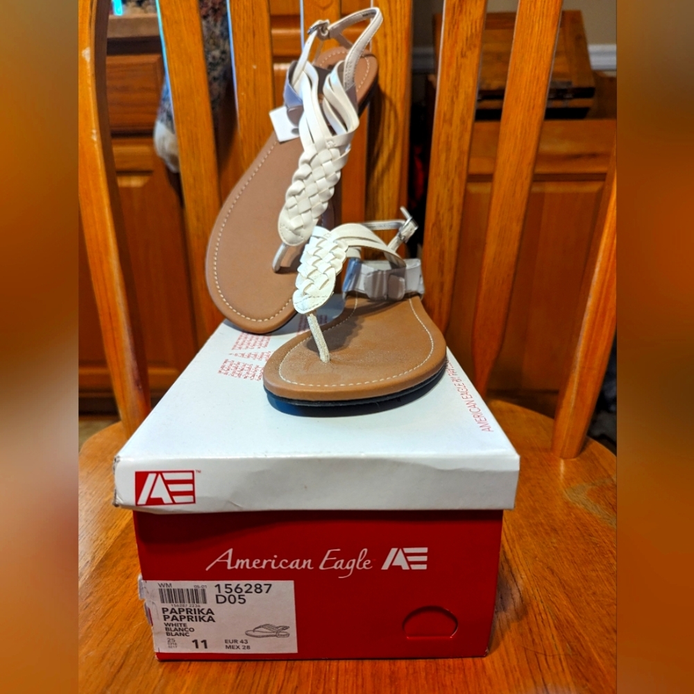 American Eagle Sandals